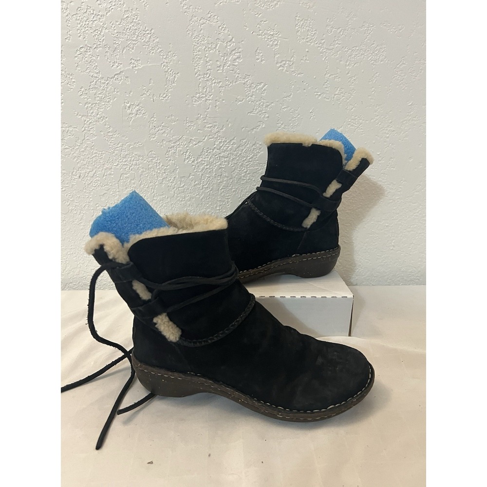 UGG Caspia Womens Size 6 Black‎ Suede Shearling Lace Up Winter Snow Ankle Boots